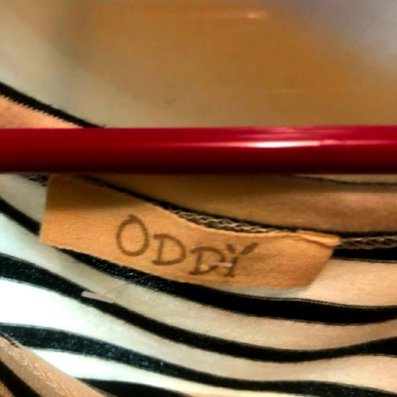 ODDY CASUAL TOP - Picture 3 of 5